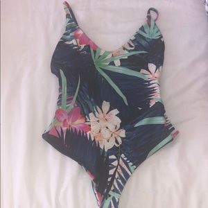 Stone Fox One piece size medium